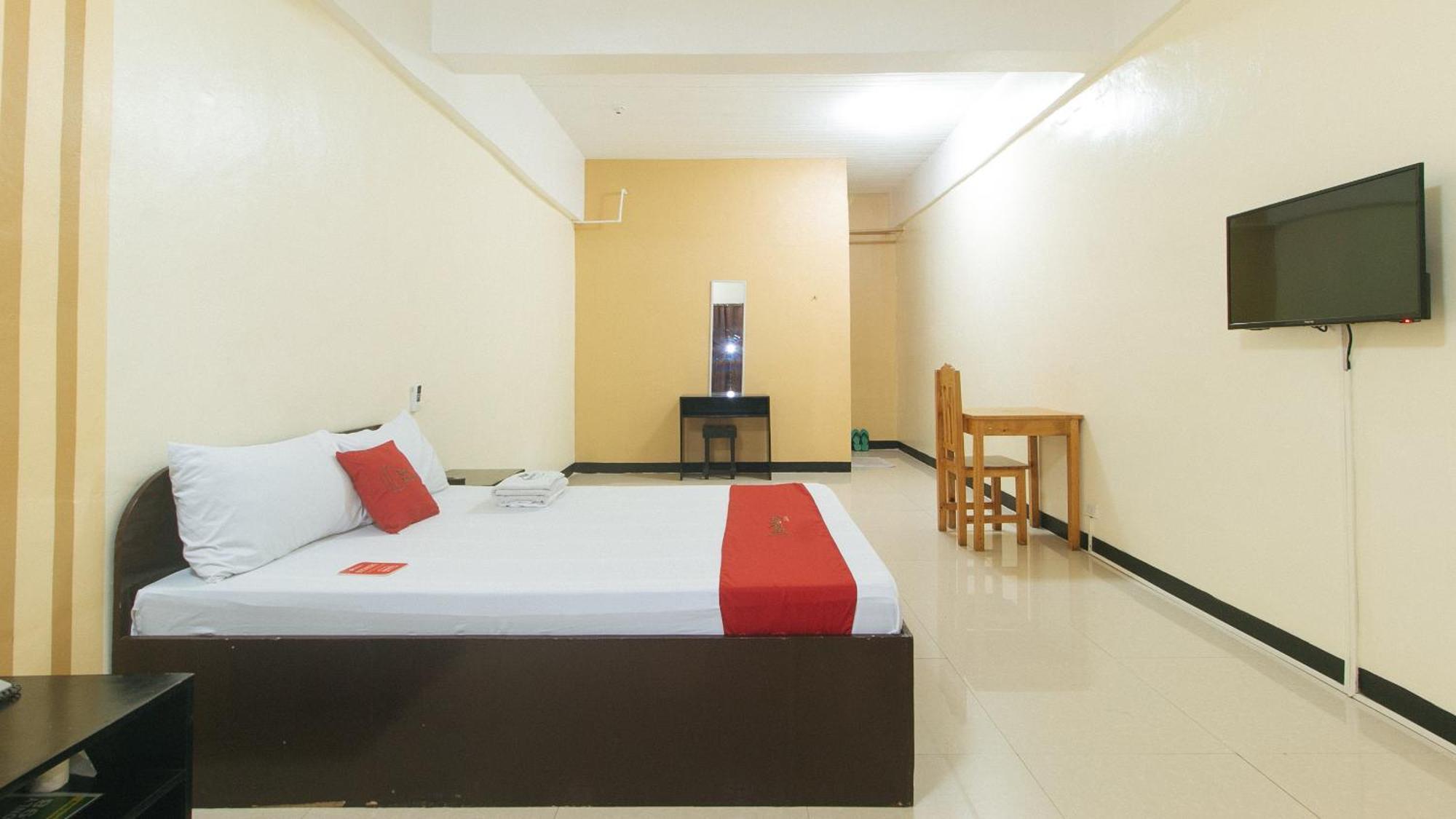 Reddoorz Near Sm City Muntinlupa San Pedro  Bagian luar foto